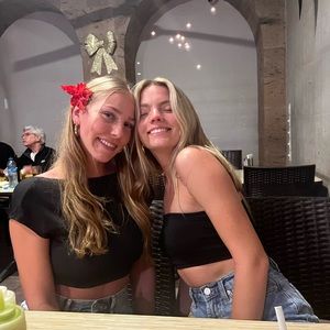 Meet your Posher, Kendra